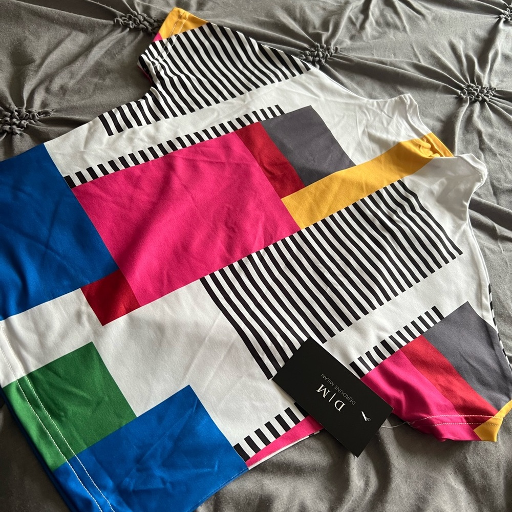 Color block top - Picture 3 of 4
